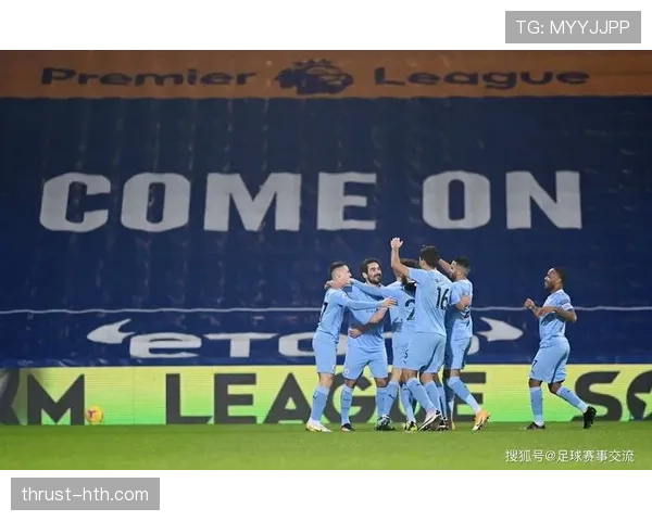 纽卡斯尔联队新赛季揭幕战迎来强势开门红，状态回升引发广泛关注