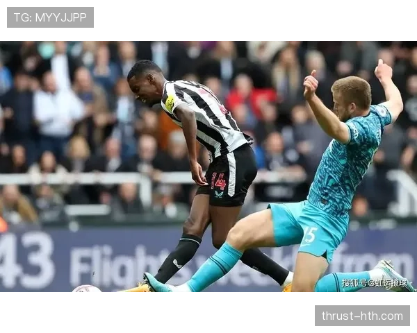 阿姆斯特朗状态回暖闪耀英超,助球队斩获关键胜利