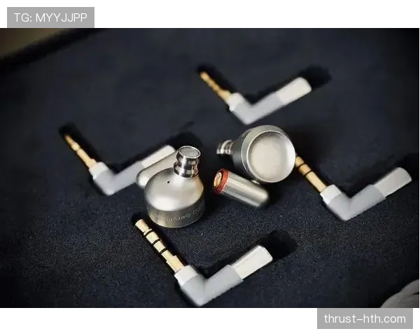 耳机裁判系统在VAR判罚中如何影响判罚效率与准确性解析 耳机裁判系统在VAR判罚中如何影响判罚效率与准确性解析